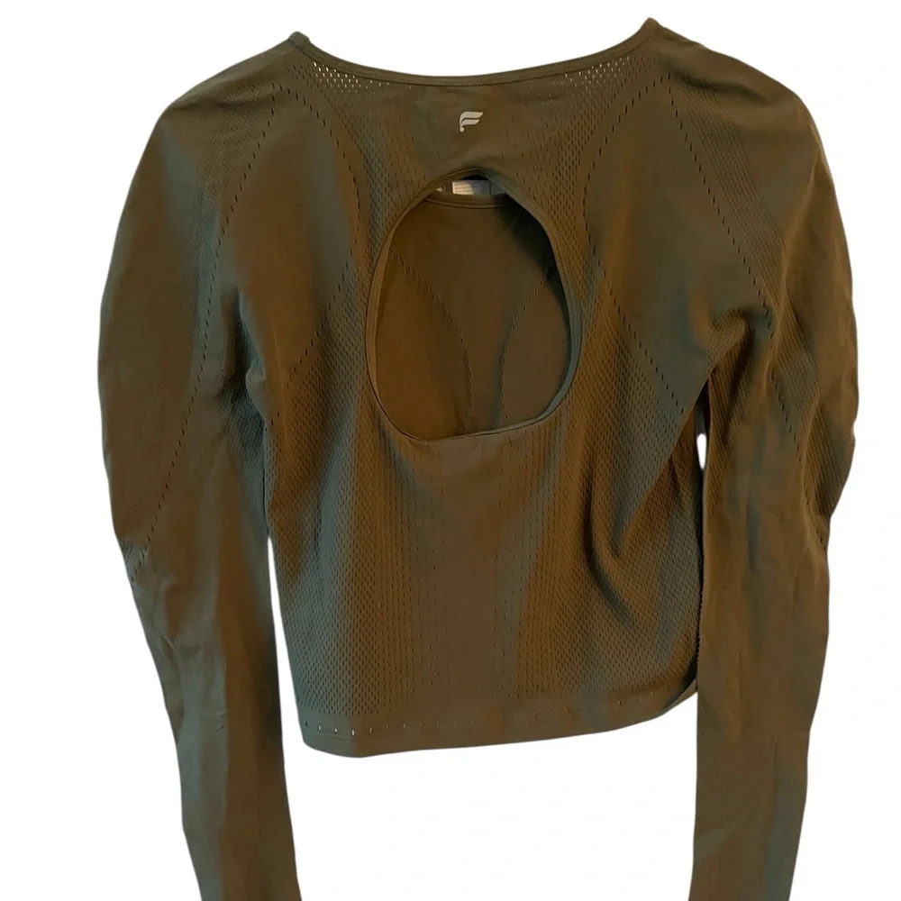 Fabletics Seamless Sculpt Long Sleeve Crop Top Olive Green Workout Top L NWT